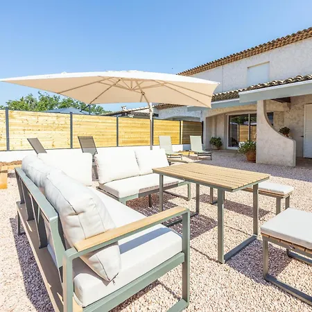 Vila Renovated Provencal With Garden - *